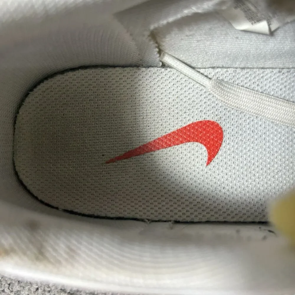 Nike Blazer Low DJ0292-101 Women’s Size 9.5 White Black Platform Shoes Used